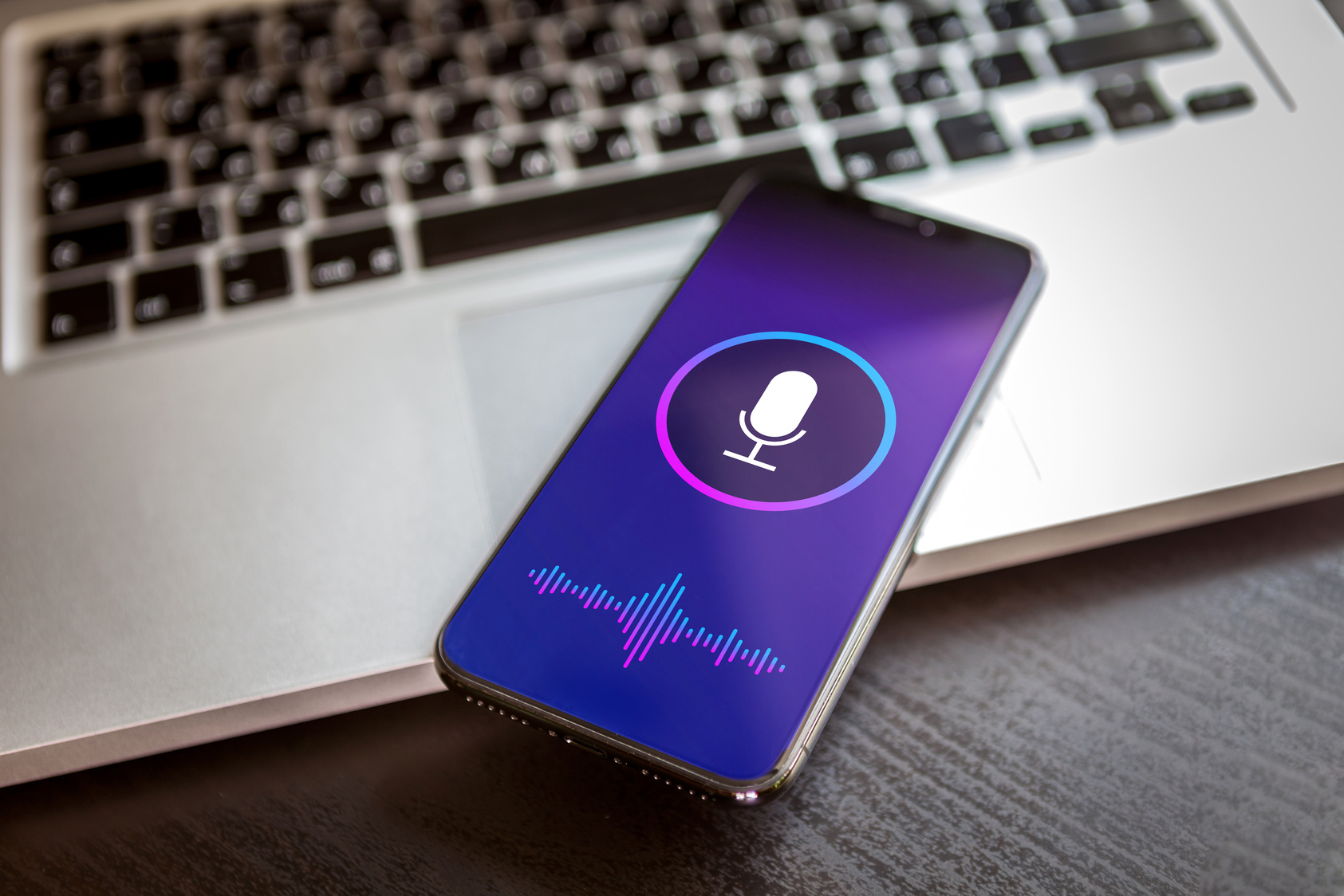 Voice assistant siri concept on smartphone screen. Voice recognition mobile technology and smart talk virtual AI assistance app.